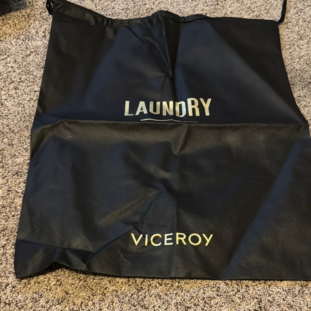 Viceroy Black Laundry Bag
